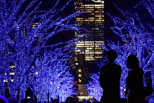 AI婚活と結婚相談所の違い｜冬デートで見える交際サポートの画像