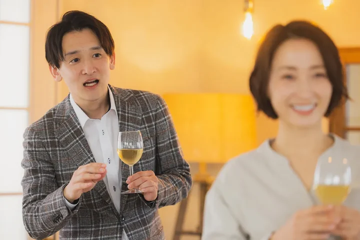好きな人に話しかけられない理由とは？心理と対処法を徹底解説 | 婚活成功への第一歩の画像