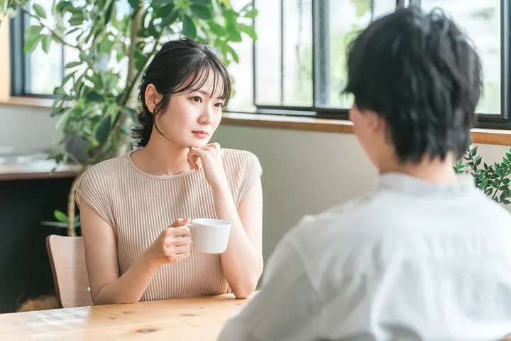 デートでイライラする女性