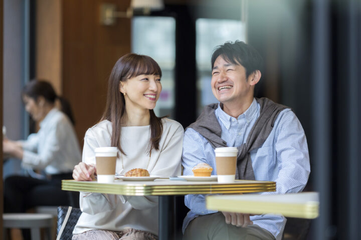 会えた時間を大切に過ごす二人のデート風景