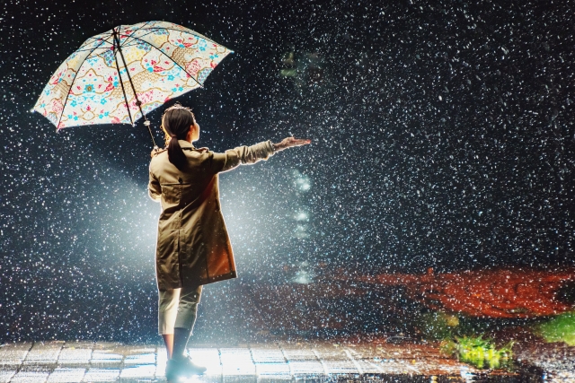 天気予報よりも的中！雨の日のお見合いはファッションで迷うの画像